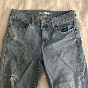 710 Super Skinny Levi Jeans